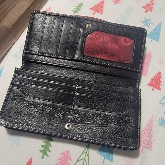 BRIGBTON Elegant Black and Red Women's Clutch - Picture 4 of 7